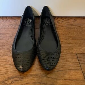 Vince Camuto leather cut out flats Brand new sz 8